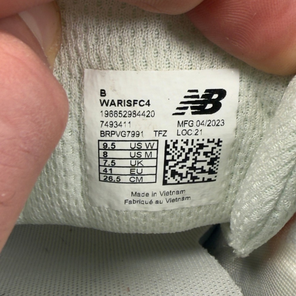 New Balance Fresh Foam Arishi V4 Womens 9.5 9 1/2 B Running Shoes White Orange - Picture 14 of 16